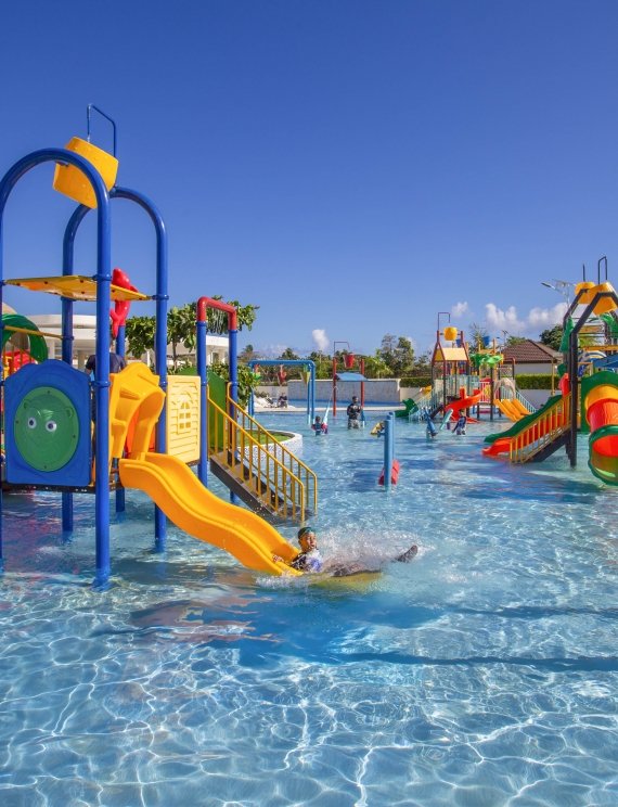 Laguna SOV water park